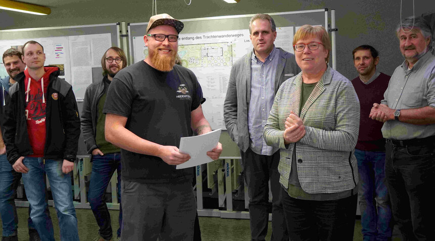 Planungswettbewerb der Pillnitzer Gartenbaufachschule für Technik - der Sieger erhält seine Dokumente