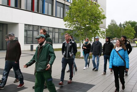 Fachschüler besuchen den Campus der neu gebauten Tolkewitzer Schule