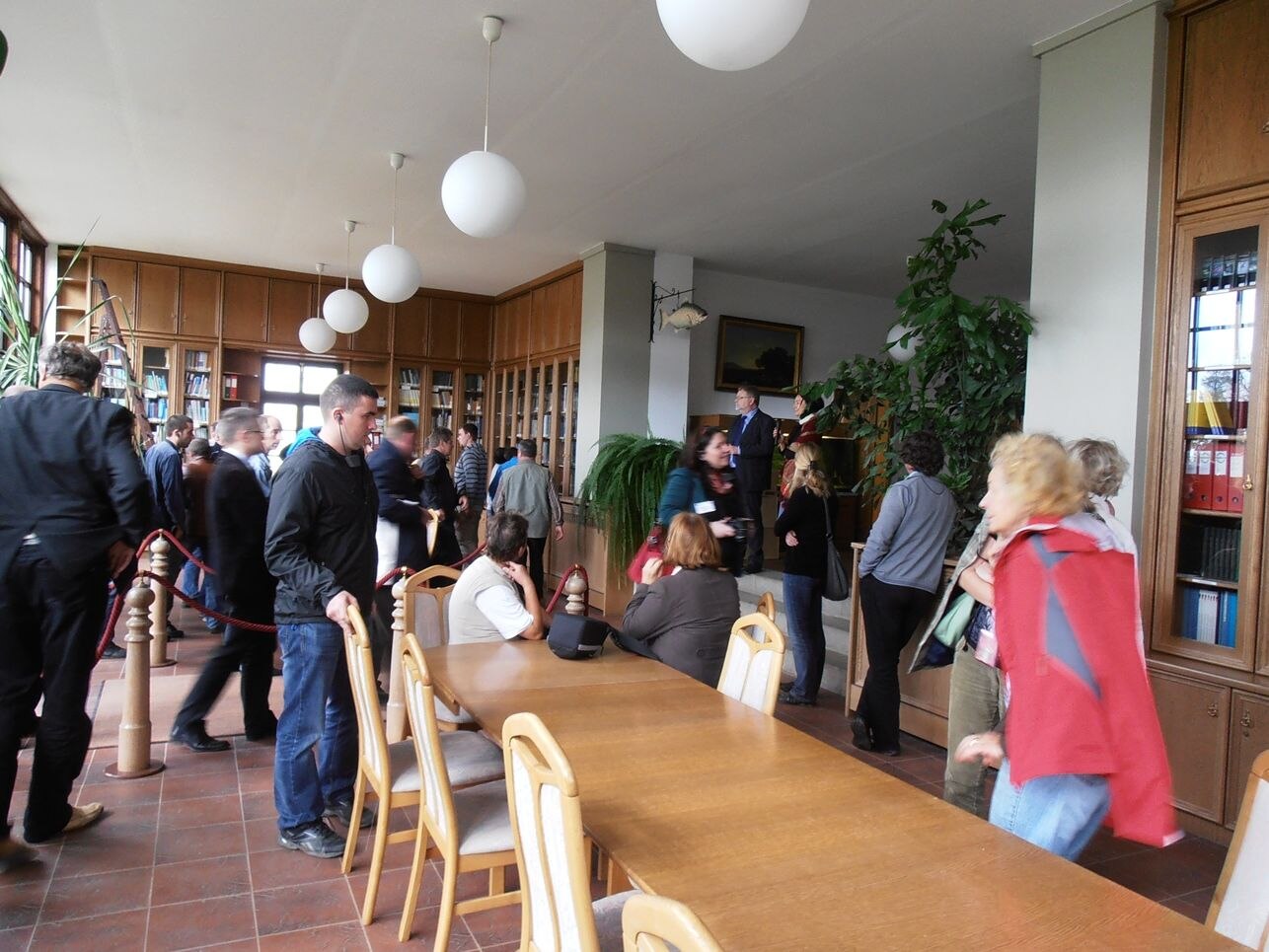  In der Orangerie der Schlossanlage befinden sich heute eine Bibliothek, Büros und Ausbildungsräume zur Fischverarbeitung