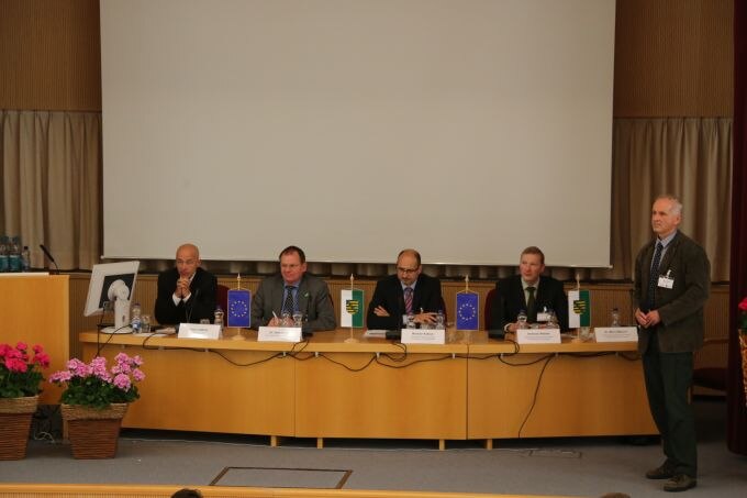 Podiumsdiskussion am Nachmittag (vlnr: Hr. Leithold, Dr. Lienig, Hr. Kaßner, Hr. Weiske, Dr. Marsch)