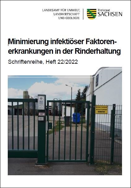 Zaun vor Rinderanlage